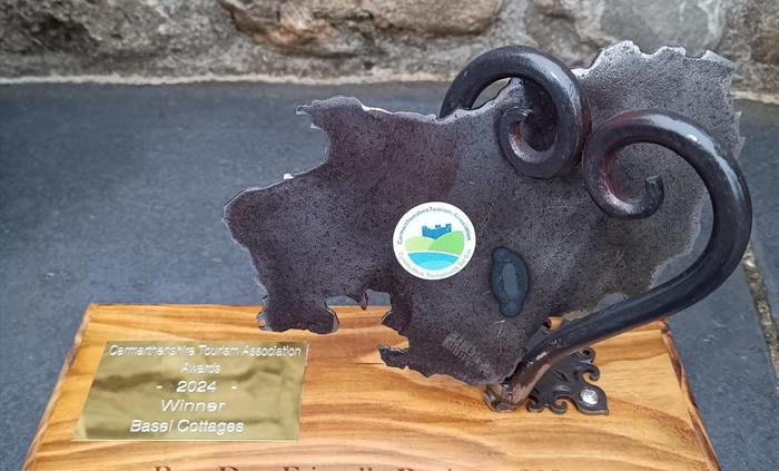 Award-Winning Holiday Cottage, Best Dog Friendly Business in Carmarthenshire 2024, Dog Friendly Cottage, Dog Friendly Accommodation in Carmarthenshire